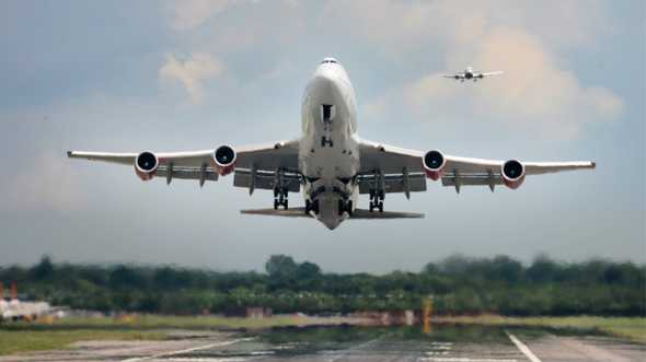 Boeing 747 despegando