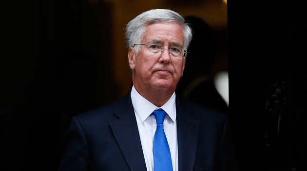El secretario de Defensa británico Michael Fallon