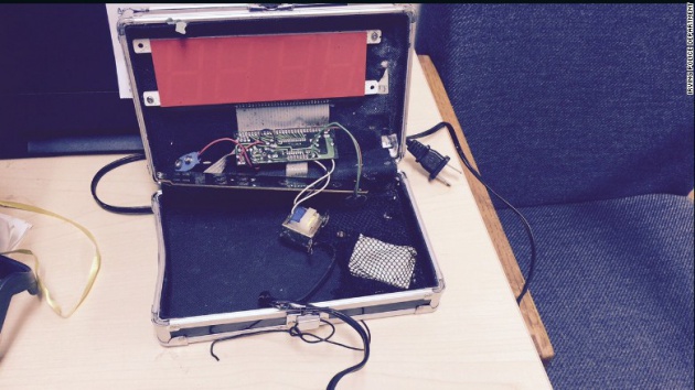 150916134402-clock-ahmed-mohamed-texas-exlarge-169