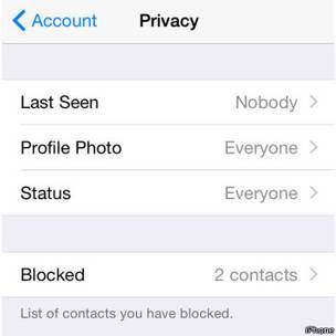 Captura de pantalla de sección configuración de WhatsApp en iPhone. 