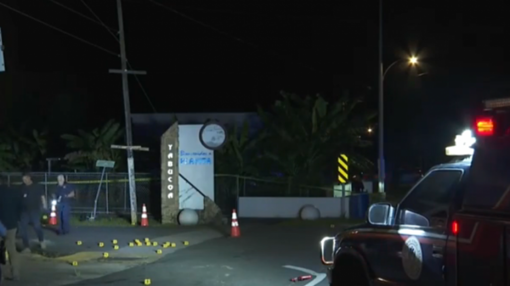 Video: Tiroteo anoche frente a negocio de Yabucoa deja un hombre muerto 