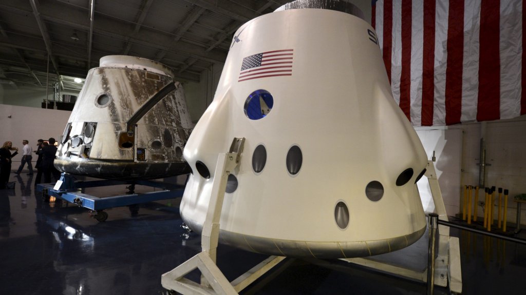  La c&aacute;psula Dragon con m&aacute;s de 3.000 kilos de carga se acopla a la EEI 