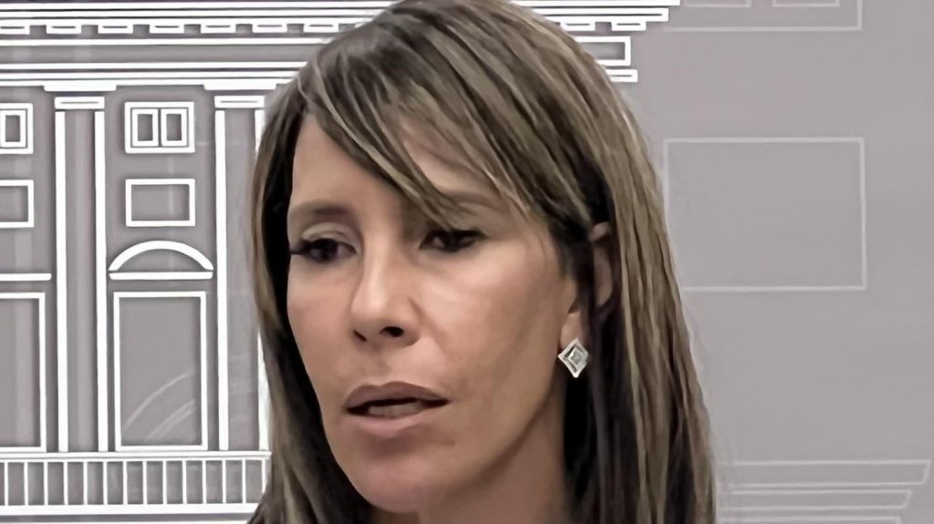  Directora de ASES afirma ha identificado cinco millones de dólares para pago a proveedores del Plan Vital 