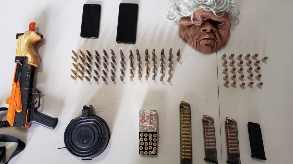  Arrestan con armas en residencial de Ponce a fugitivo de Nueva York 
