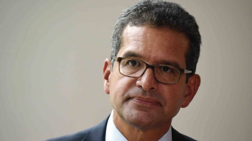  Pierluisi firma Orden Ejecutiva en beneficio de los agricultores 