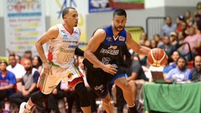 Santeros superan a los Leones y se mantienen como Ãºnicos punteros