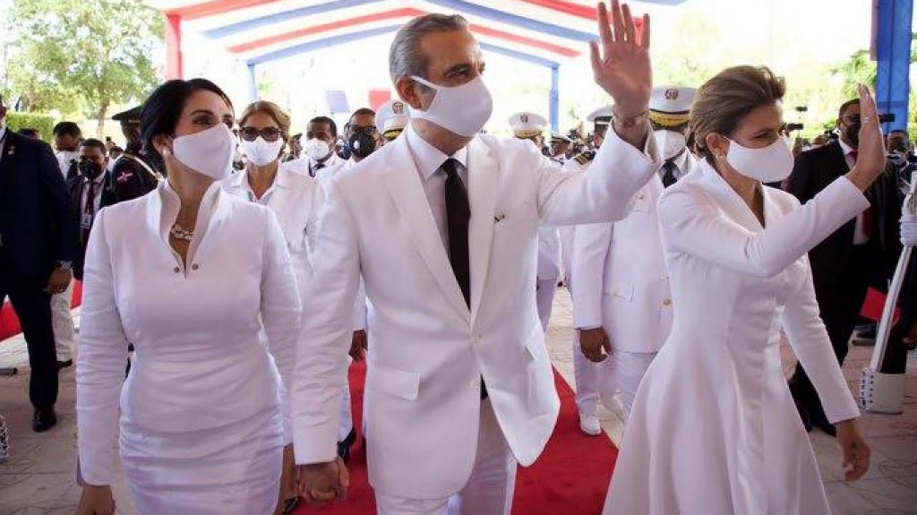  Las seis medidas económicas que anunció Abinader en su discurso de toma de posesión 