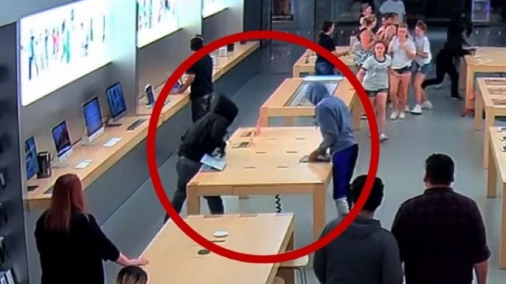  Video: Roban m&aacute;s de 27 mil d&oacute;lares en productos de una Apple Store 