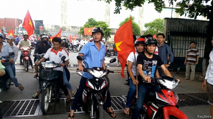 China evacÃºa a mÃ¡s de 3.000 trabajadores de Vietnam