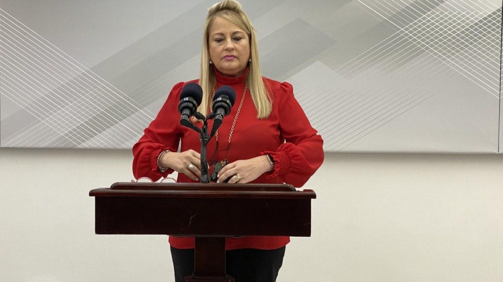  Gobernadora firma medida que establece nueva Ley de Condominios de Puerto Rico 