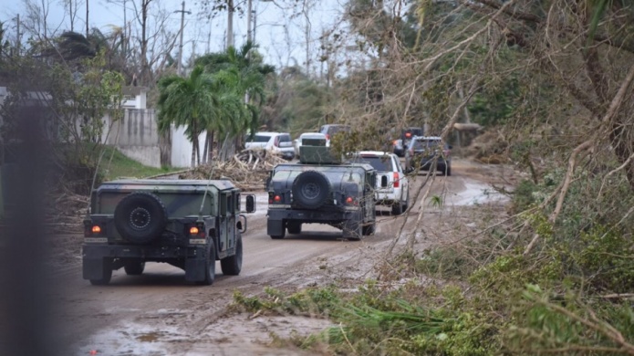 Guardia Nacional trabaja en transporte de suministros y removido de escombros en toda la isla