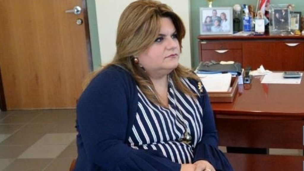  Jenniffer Gonz&aacute;lez reclama respuestas Administraci&oacute;n de Veteranos por negar entrada al perro gu&iacute;a secretario DTOP 