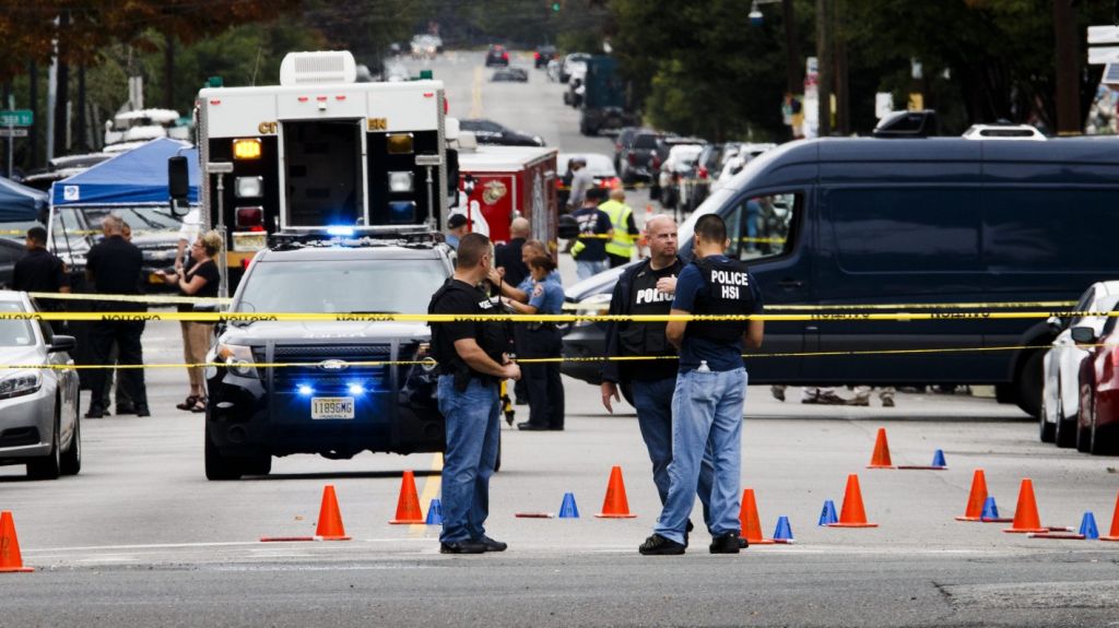  Tres hombres heridos durante un tiroteo en el vecindario del Village de Nueva York 