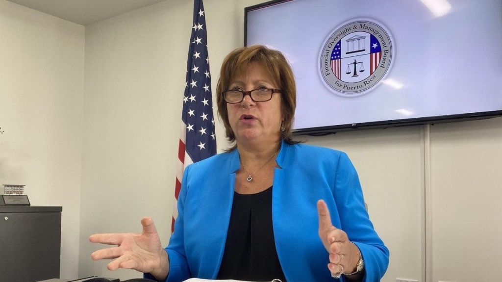  Jaresko dice AEE est&aacute; de brazos cruzados con negociaci&oacute;n sobre energ&iacute;a renovable 