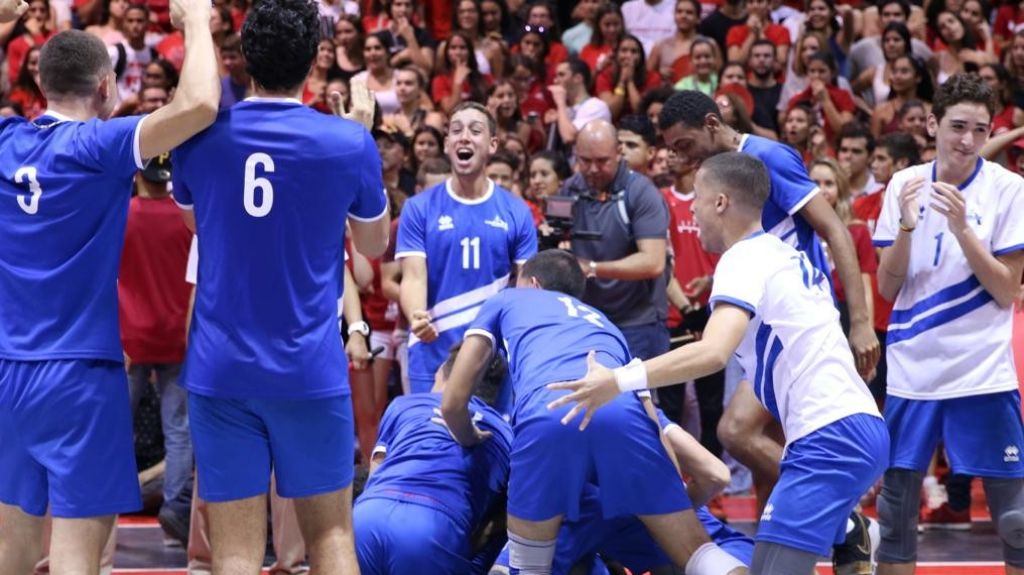  Histórico campeonato para los Pioneros de la Católica en el voleibol universitario 
