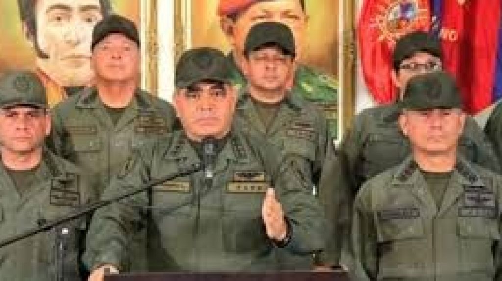  Vea video: Alto mando militar venezolano reitera lealtad a Maduro tras mensaje de Trump 