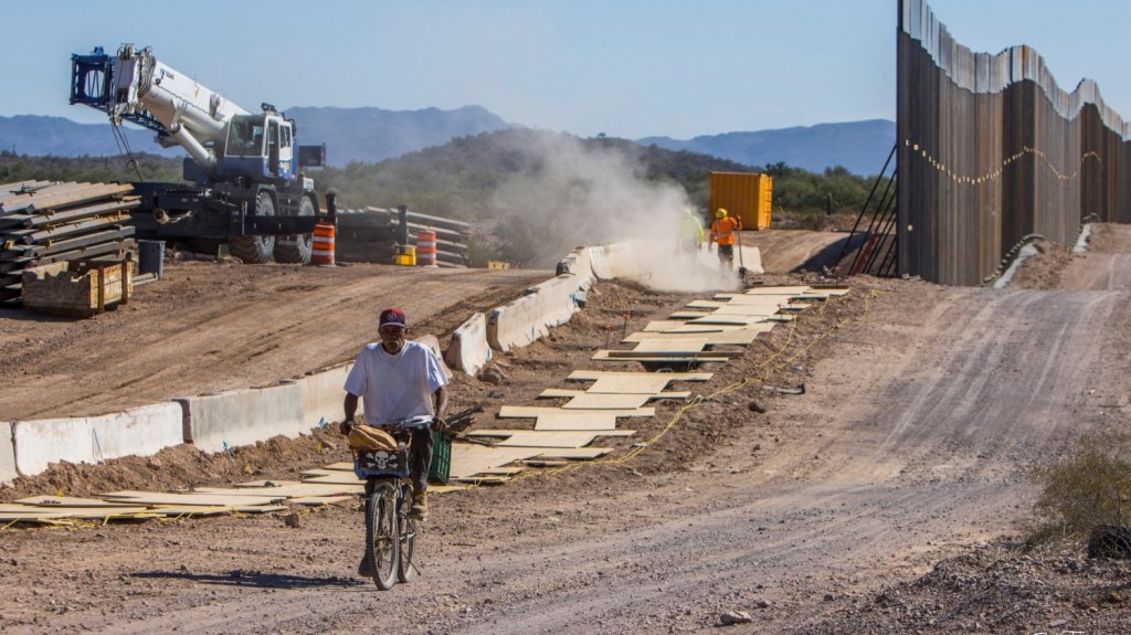  Dinamitan el medioambiente para un muro que Biden dijo que no se construir&aacute; 
