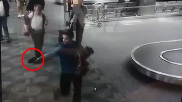 Video: publican el momento en que militar comenzÃ³ a disparar en aeropuerto de Florida