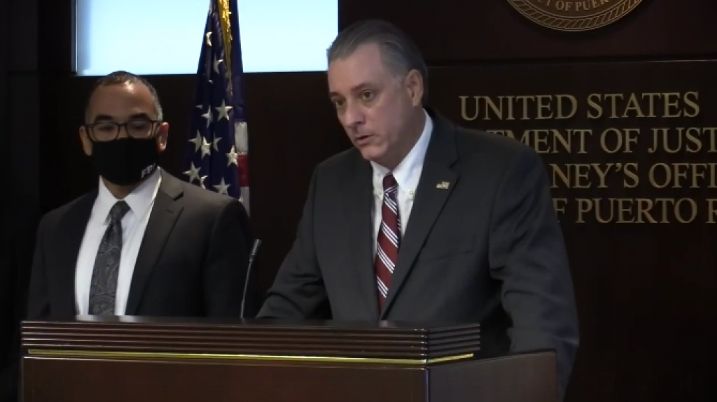  Estafadores que se hacen pasar por representantes de compa&ntilde;&iacute;as de celulares 