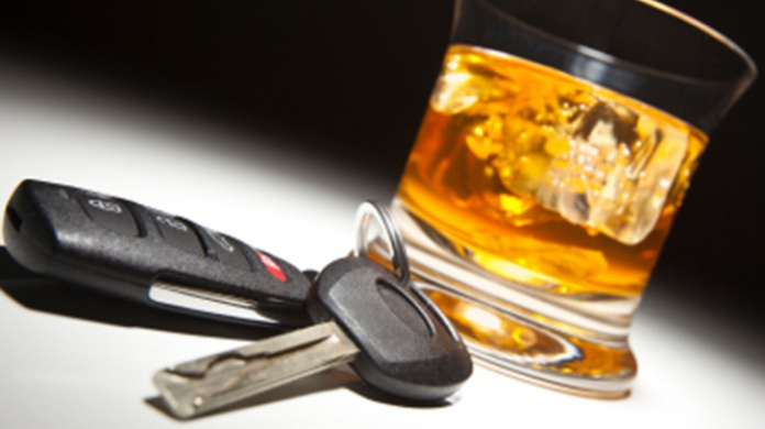 Hombre ebrio pide a niÃ±o que conduzca su auto en Ohio