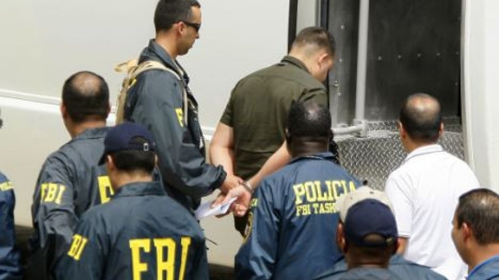  Federales arrestan a 30 por conspiraci&oacute;n para distribuir coca&iacute;na 