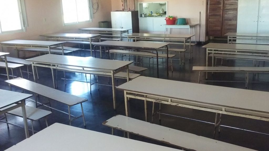  Comedores escolares solo servir&aacute; comida enlatada esta semana 