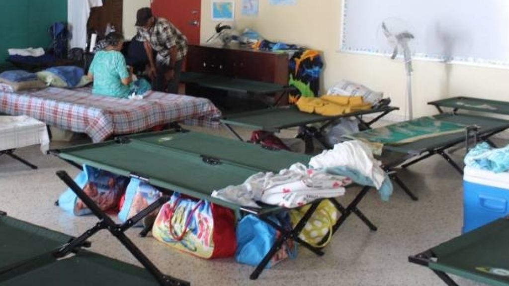  Aviso: Habilitan refugios para poblaci&oacute;n con impedimentos ante paso de tormenta Dorian 