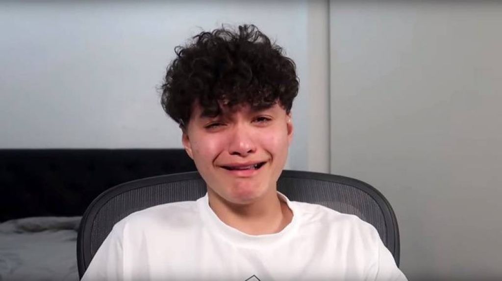  Suspenden de por vida a una estrella del videojuego Fortnite por hacer trampa en una partida 