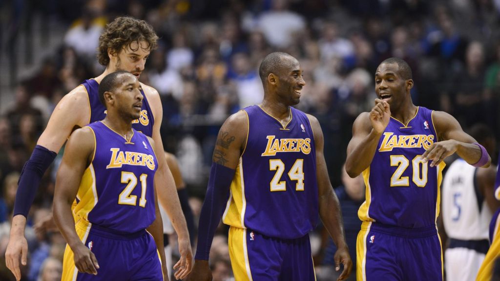  Los Mavericks retirar&aacute;n el n&uacute;mero 24 en honor a Kobe Bryant 