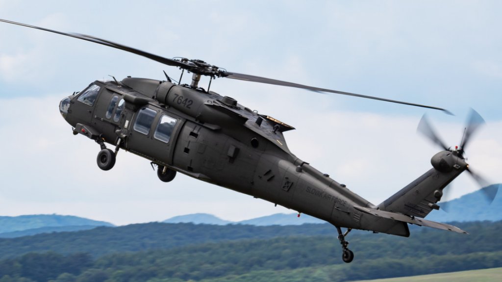  Fallecen 2 soldados y otros 3 resultan heridos al estrellarse un helic&oacute;ptero Blackhawk en EE.UU. 