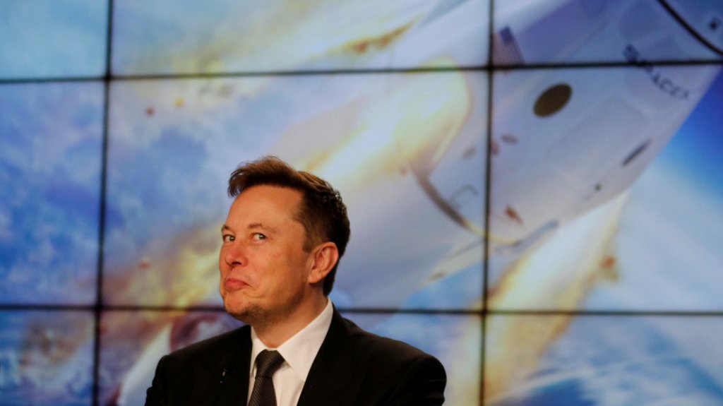  Elon Musk nombra dos lugares del Sistema Solar que podr&iacute;an albergar vida 