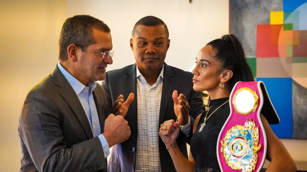  Multicampeona Amanda Serrano visita al gobernador Pierluisi junto a Tito Trinidad 