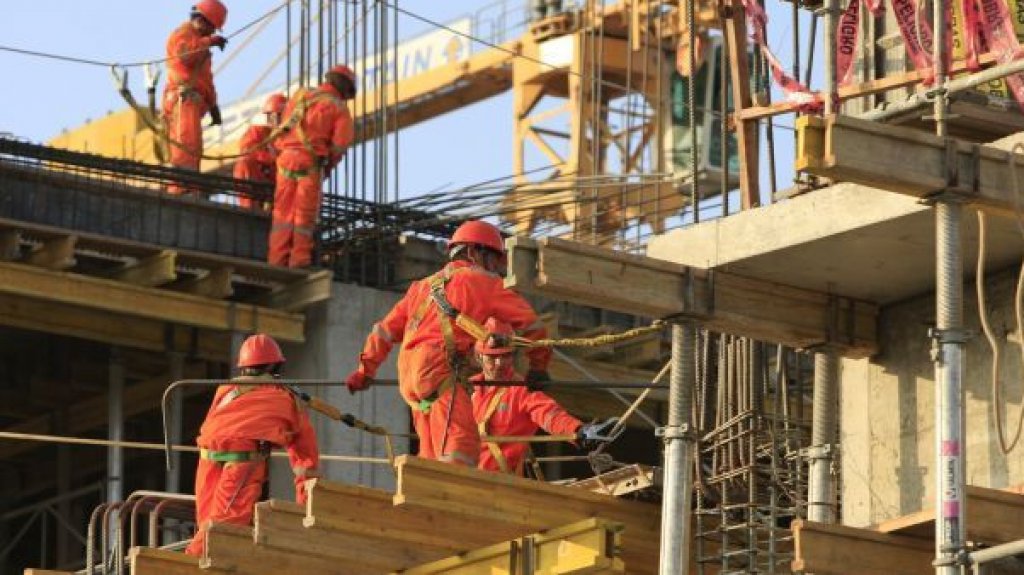  Histórico descenso de la tasa de desempleo en la isla 