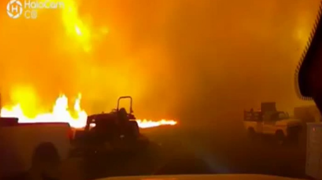  Video: Tornado de fuego causa p&aacute;nico en California 