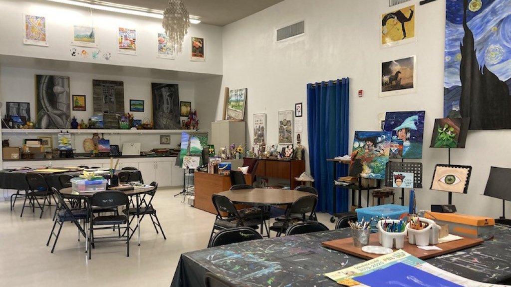  Retrasada la carrera para reabrir las escuelas p&uacute;blicas 