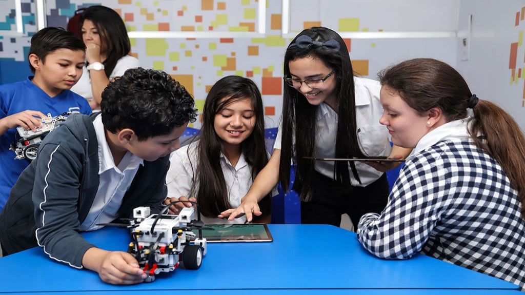  Empresa electrónica inaugura nuevo portal digital de noticias corporativas para el Caribe 