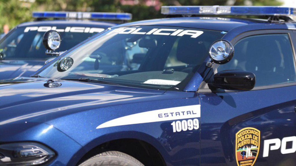 Roban los aros con gomas de guagua en dealer en Cidra 
