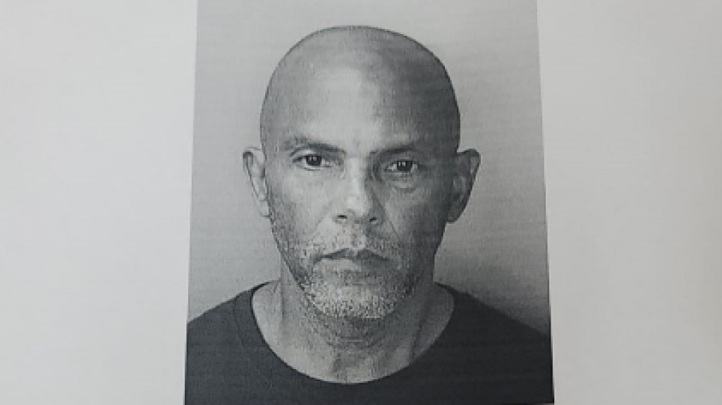  Radican cargos a hombre por actos lascivos y maltrato contra una menor en Carolina 