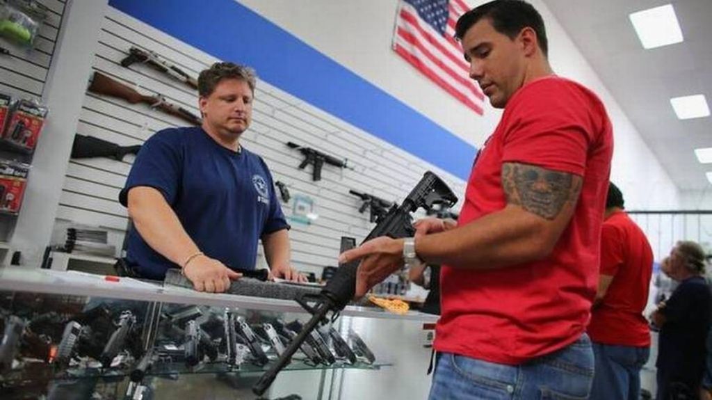  Florida est&aacute; considerando cambios dr&aacute;sticos a sus leyes sobre armas &iquest;Ser&aacute;n suficientes? 