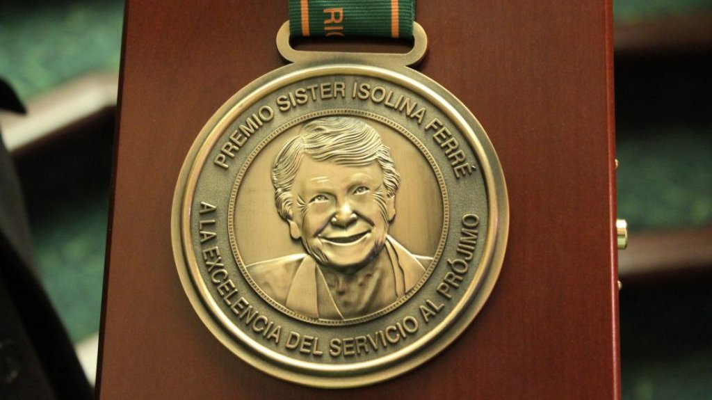  Anuncian a los 12 ganadores de premios Sor Isolina Ferr&eacute; por servicio al pr&oacute;jimo 