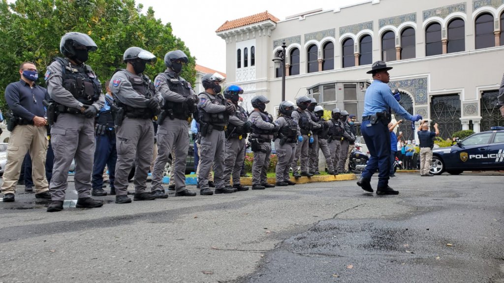  Polic&iacute;a reporta 634 agentes aislados como medida de prevenci&oacute;n para evitar contagios con el COVID-19 