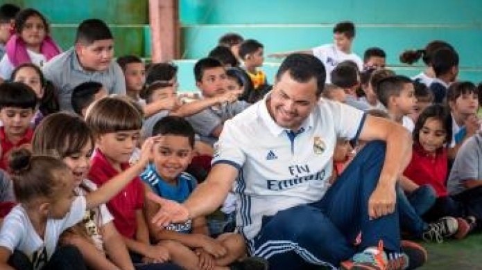 Senador promueve actividad fÃ­sica y sana alimentaciÃ³n entre niÃ±os del distrito de Guayama