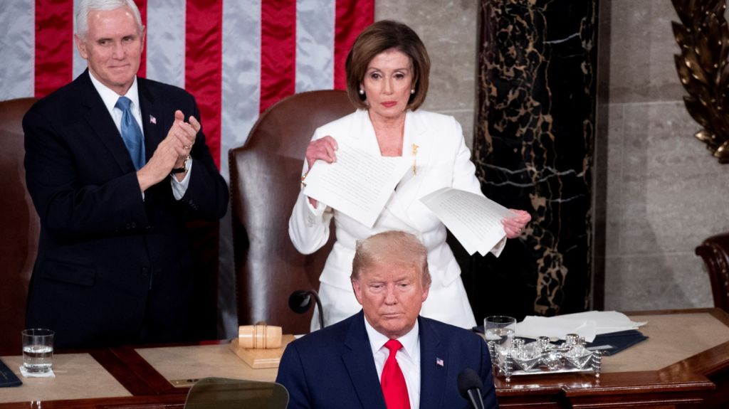  Pelosi rompe el discurso de Trump y otras an&eacute;cdotas del Estado de la Uni&oacute;n 