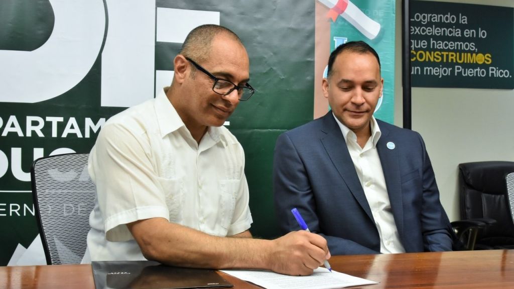  Educaci&oacute;n capacitar&aacute; a maestros en lenguaje de se&ntilde;as en alianza con la UPR 