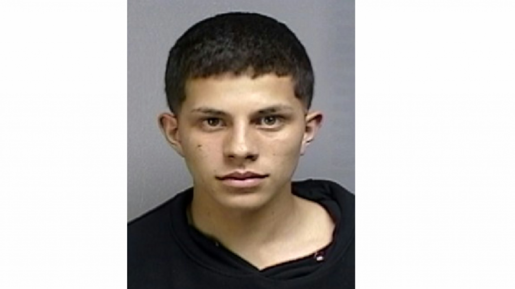  Identifican a joven de 19 a&ntilde;os asesinado anoche en Manat&iacute; 