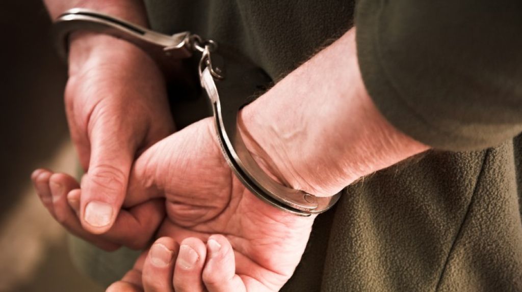 Radican cargos contra dÃºo que agrediÃ³ a hombre en San SebastiÃ¡n