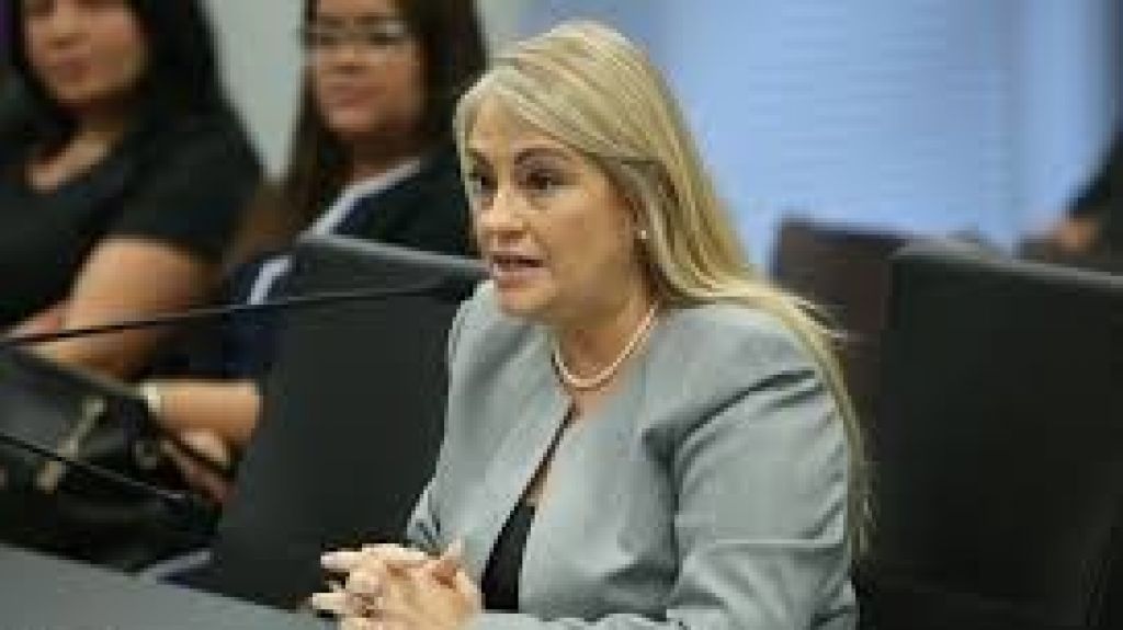  Departamento de Justicia radica cargo por asesinato en primer grado contra padrastro 