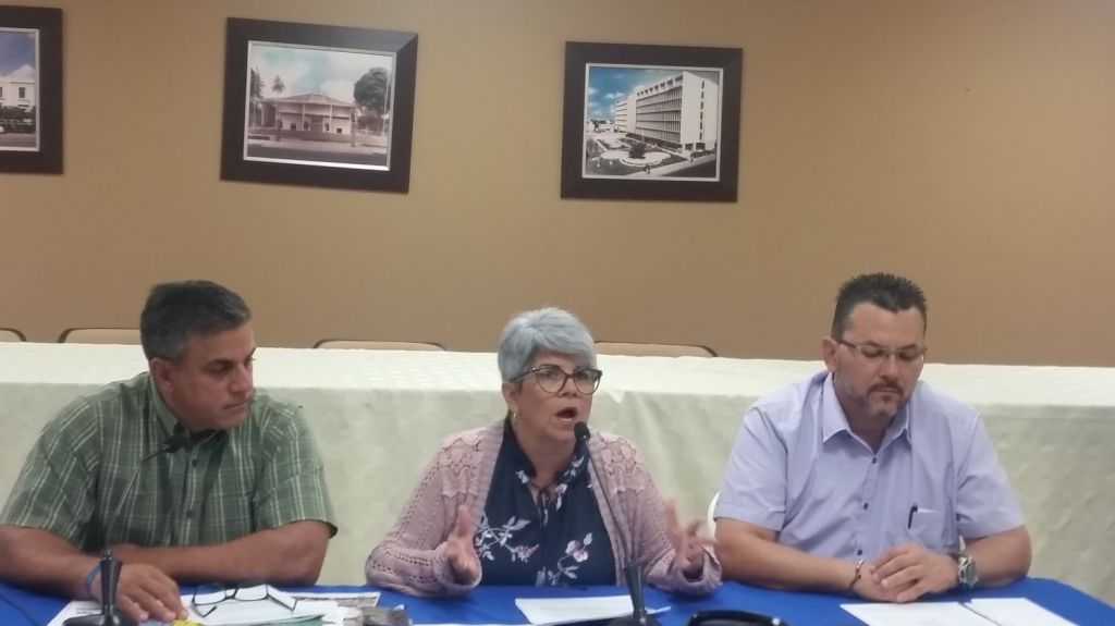  Asociaci&oacute;n de Maestros asegura nueva Pol&iacute;tica de Asistencia y Puntualidad afecta al magisterio 