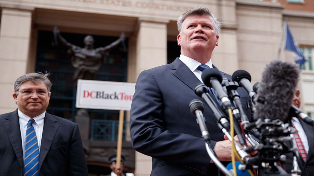  Jurado continuar&aacute; pr&oacute;xima semana deliberaciones sobre exjefe campa&ntilde;a de Trump 