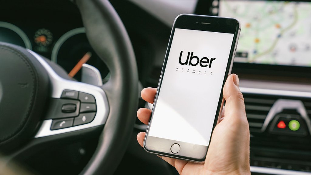  Un pirata informático de 18 años 'hackea' Uber y exige un aumento de sueldo para los conductores 